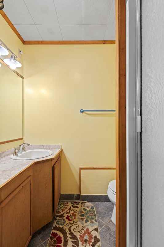 135 6th St - Photo 4 of 5