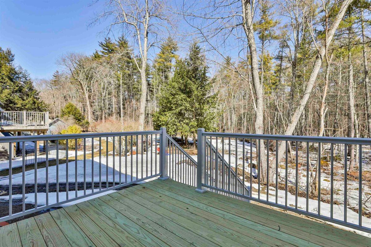 22 Reeds Ferry Way - Photo 4 of 50