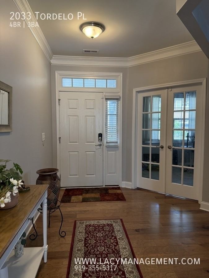 2033 Tordelo Pl - Photo 2 of 38