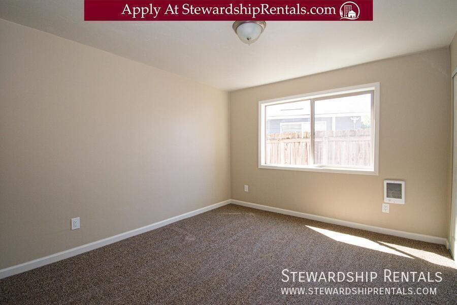 32786 E Pearl St #2 - Photo 6 of 9