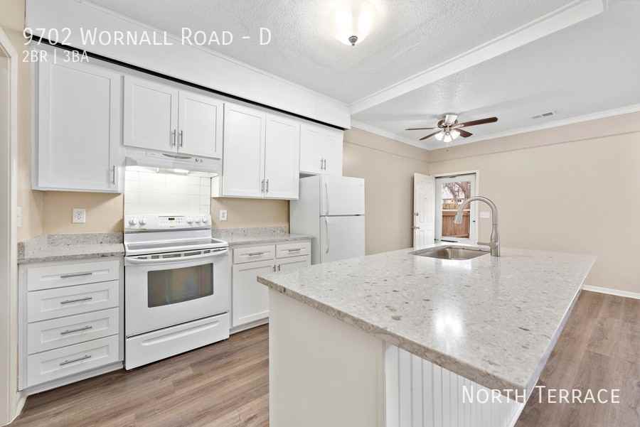 9702 Wornall Rd #D - Photo 4 of 18