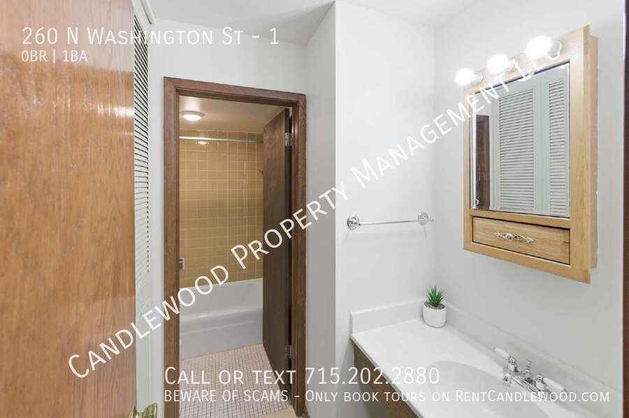 260 N Washington St #1 - Photo 7 of 8
