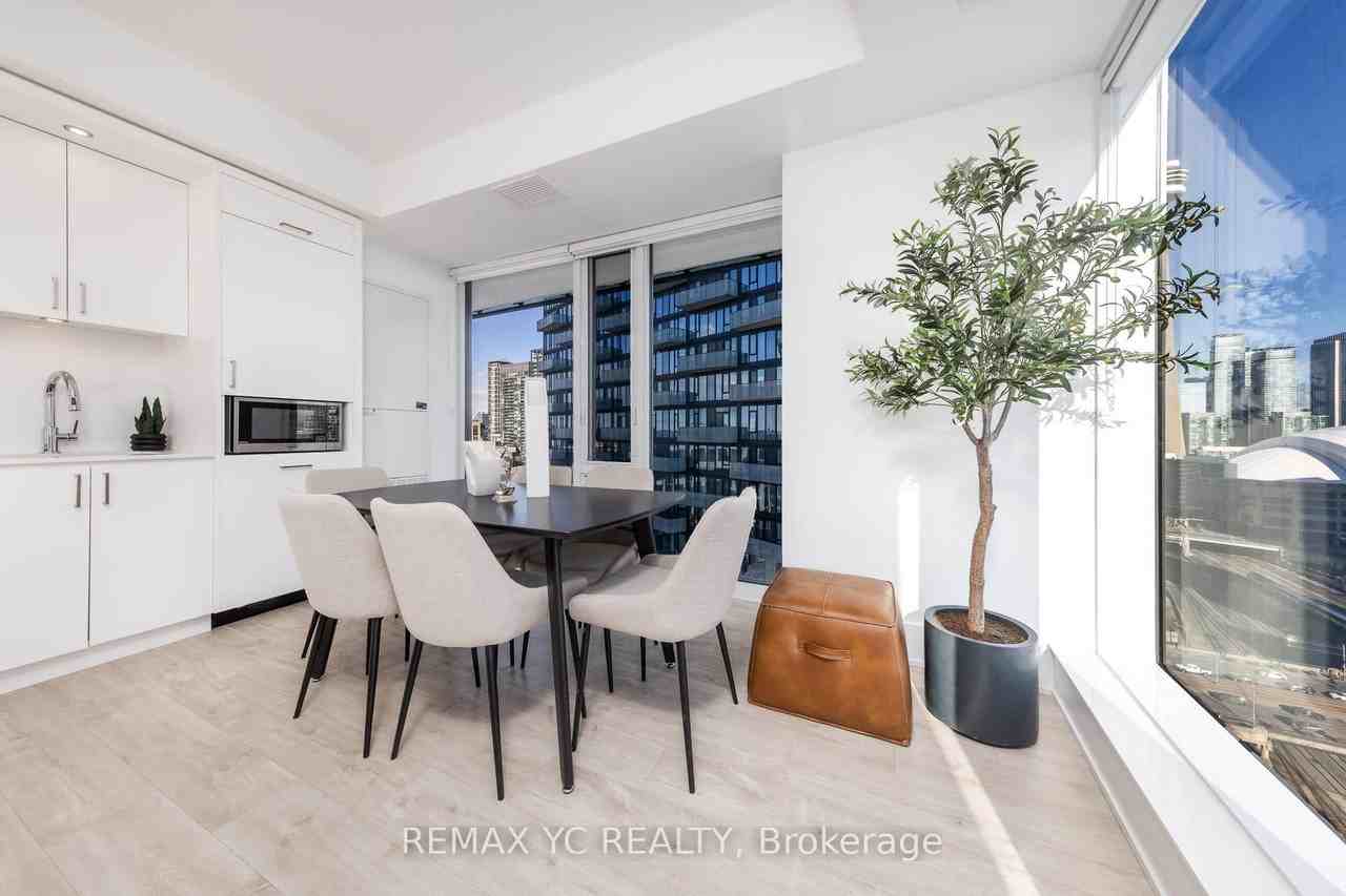 470 Front Street West - Photo 6