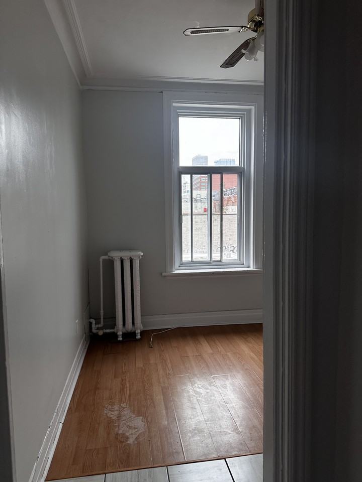 1445 Rue Saint-Marc #6 - Photo 7 of 14