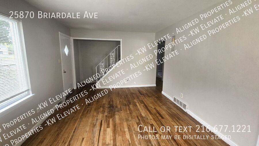 25870 Briardale Ave - Photo 4 of 28