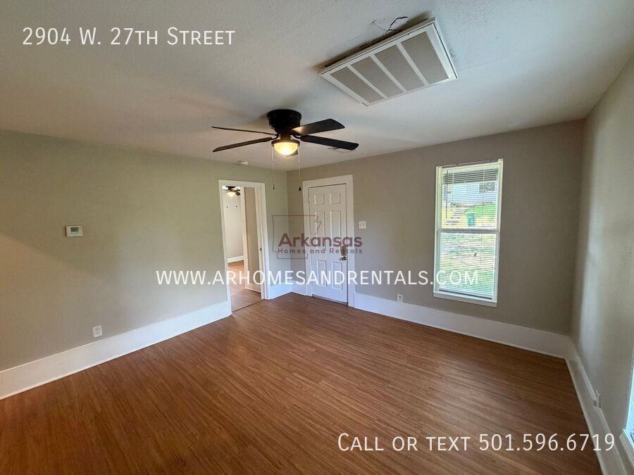 2904 W 27th St - Photo 2 of 13