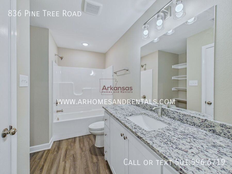 836 Pine Tree Rd - Photo 7 of 20