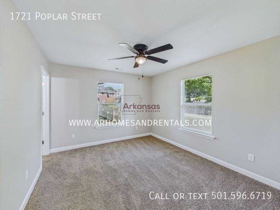 1721 N Poplar St - Photo 7 of 14