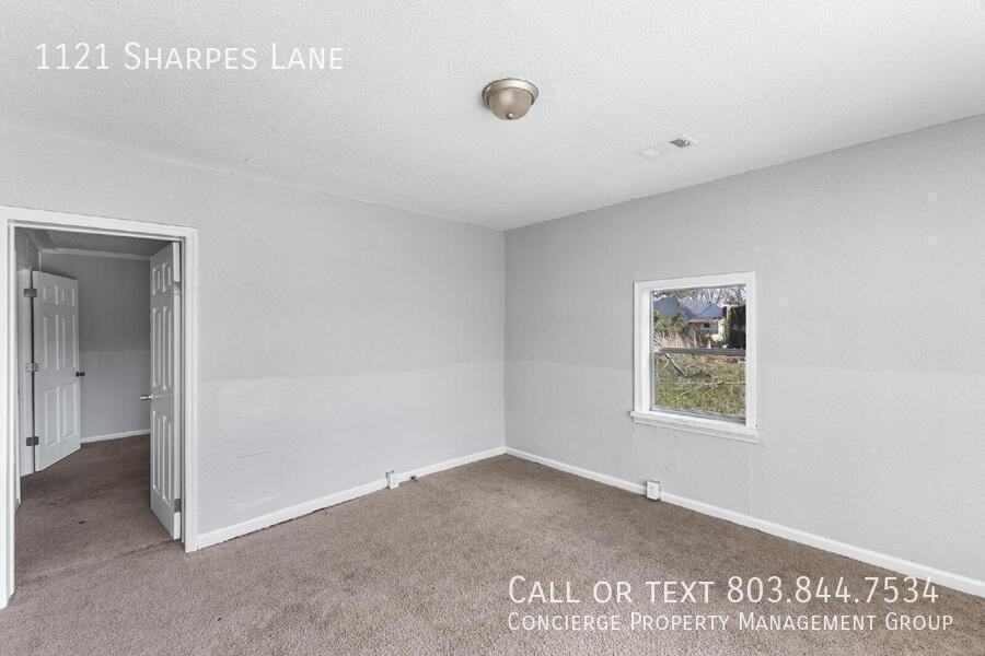 1121 Sharpes Ln - Photo 5 of 17