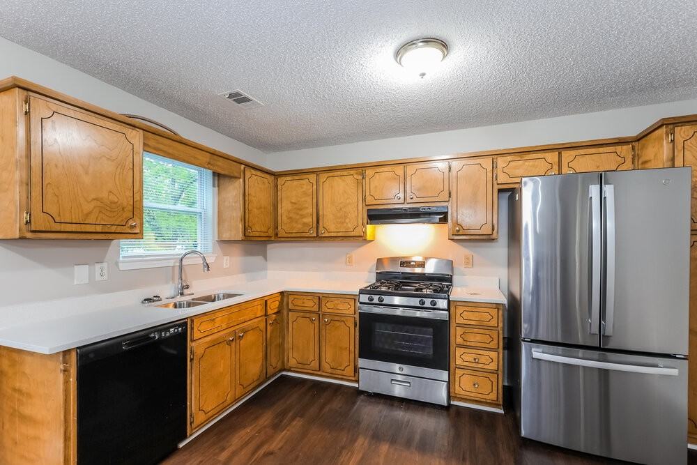 1367 Misty Ridge Ct - Photo 7 of 17