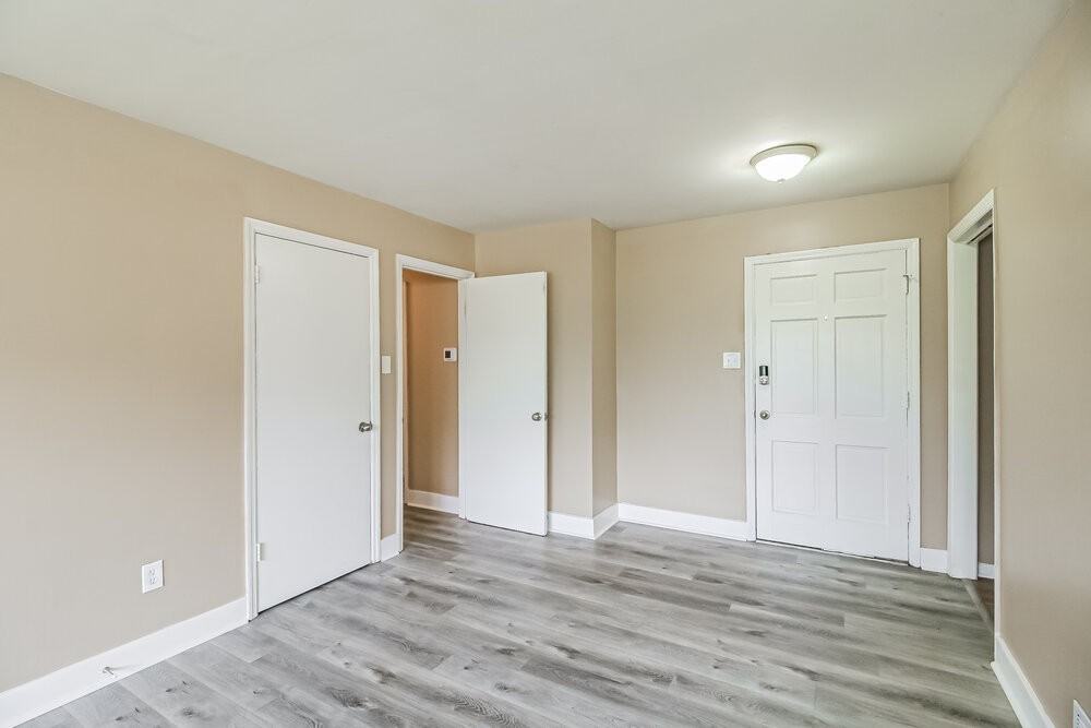 1932 Carla Dr - Photo 6 of 17