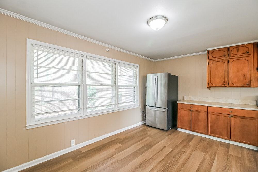 1932 Carla Dr - Photo 7 of 17
