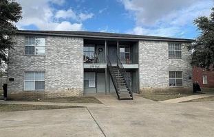 featured image of 2905 Cantabrian Dr #B
