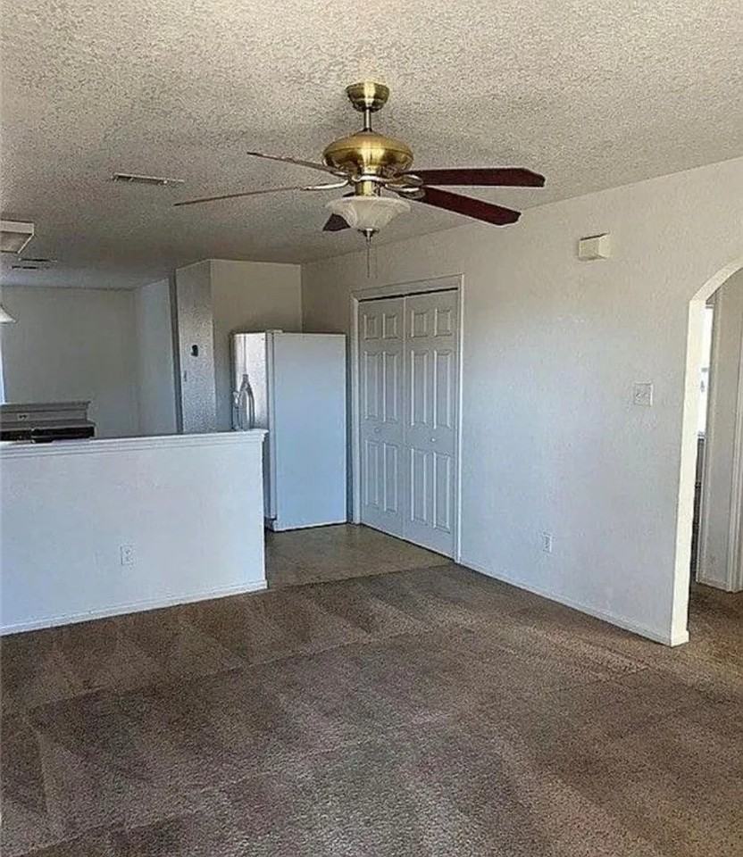 2905 Cantabrian Dr #B - Photo 2 of 8