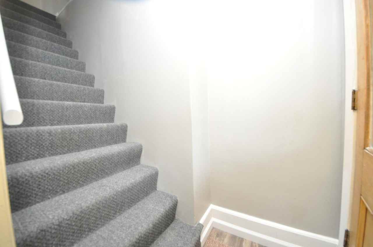 502 S Linn Ave #A - Photo 4 of 8