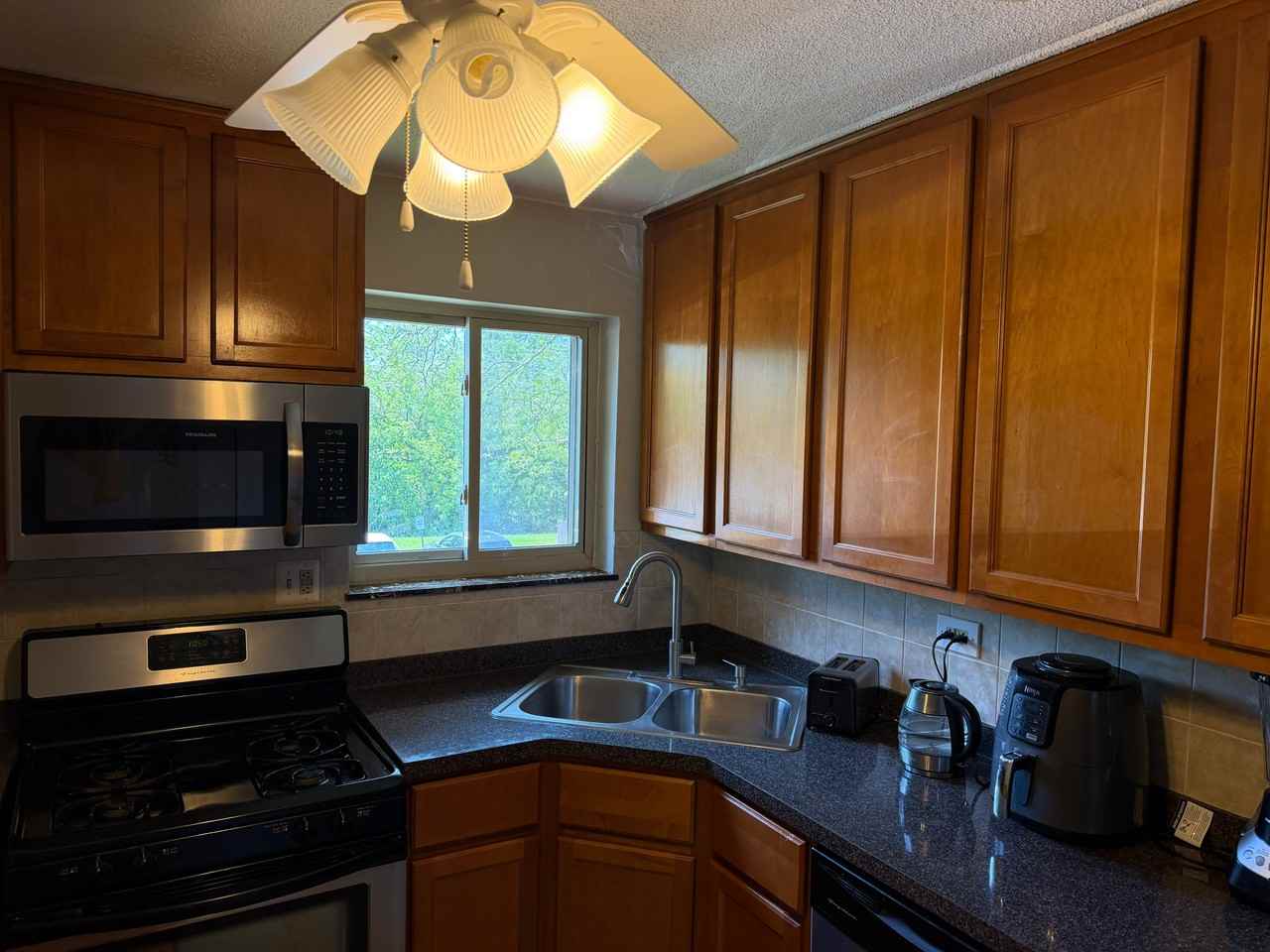 565 Fairway View Dr #2I - Photo 7 of 18