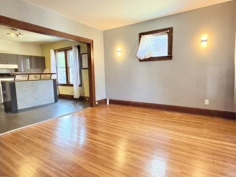 693 Partington Ave #MAIN - Photo 3 of 10