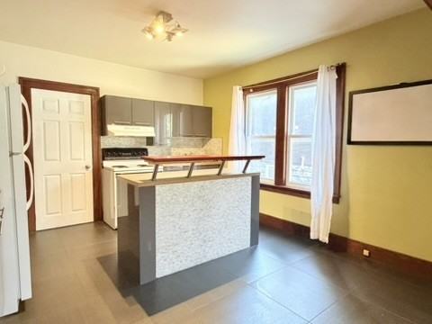 693 Partington Ave #MAIN - Photo 5 of 10