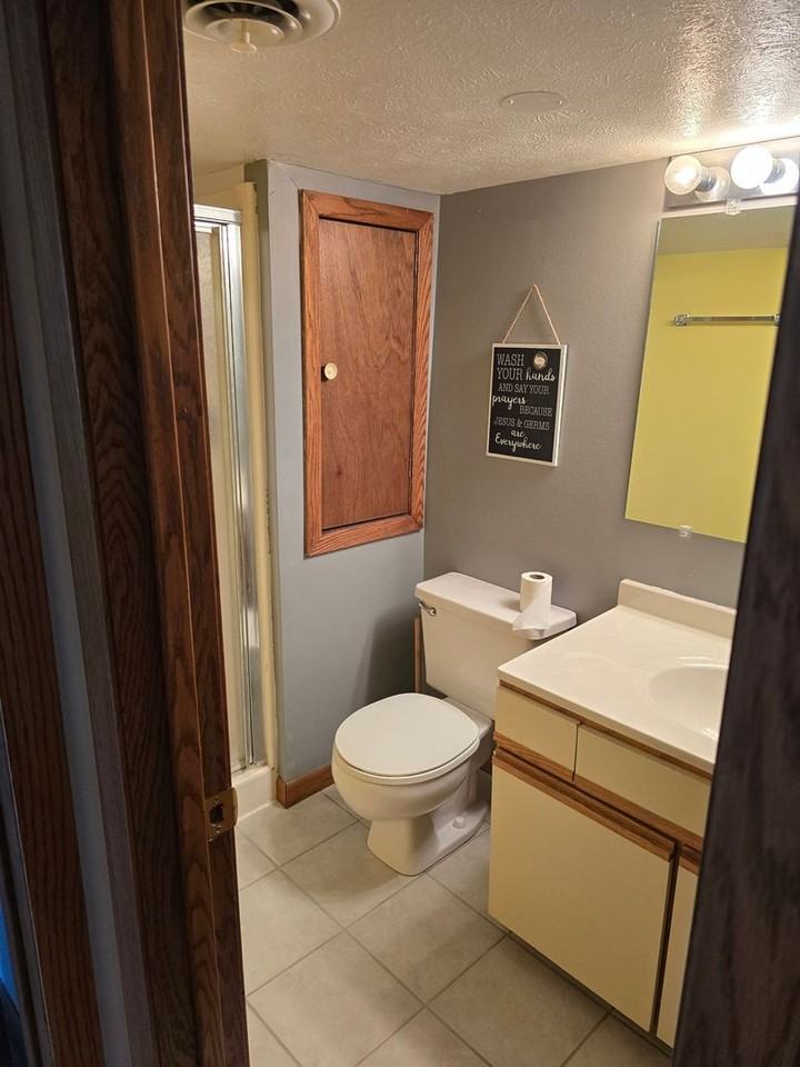 603 N Boxelder St - Photo 5 of 14