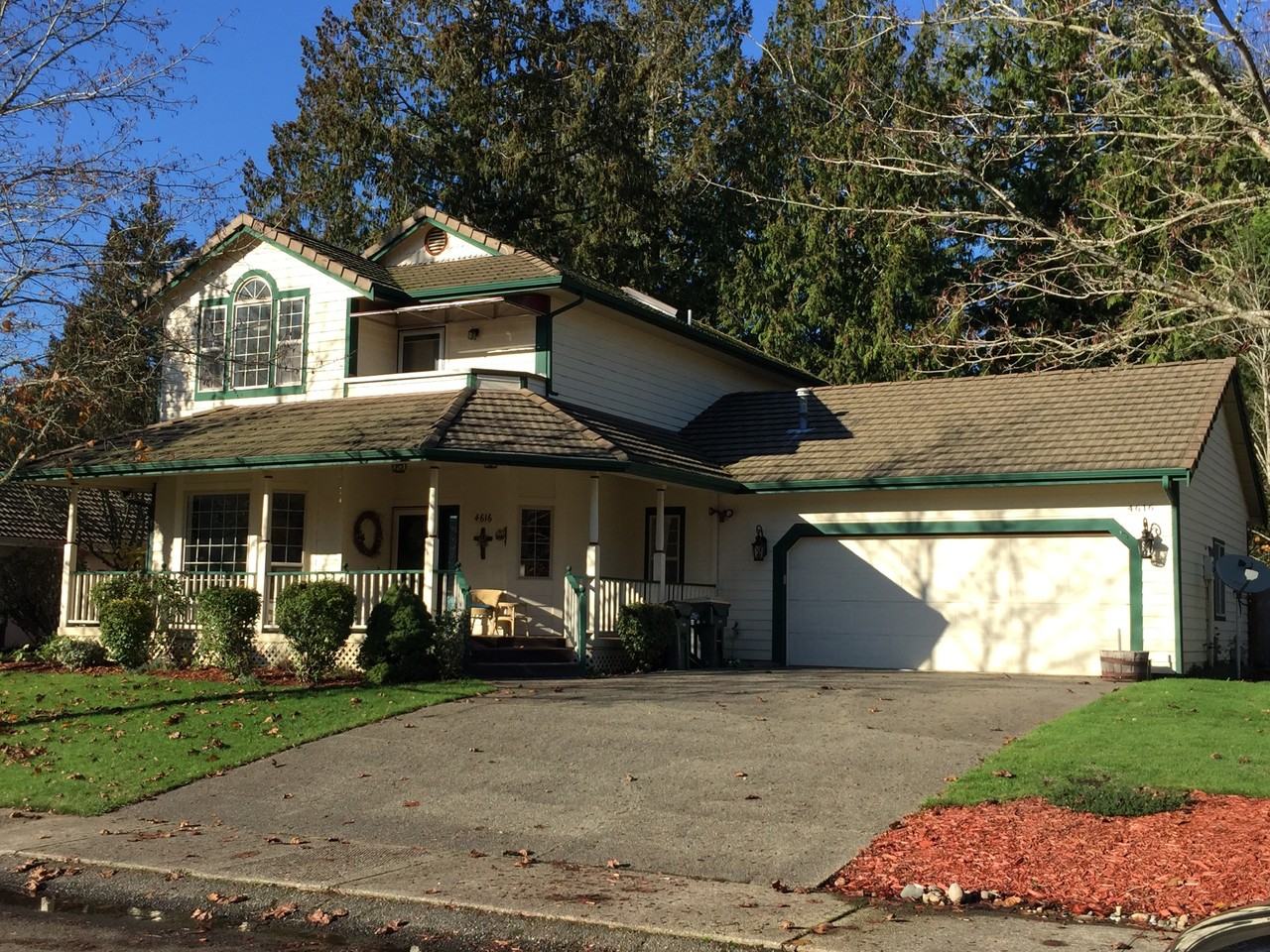 4616 39th Ave Se - Photo 2 of 20