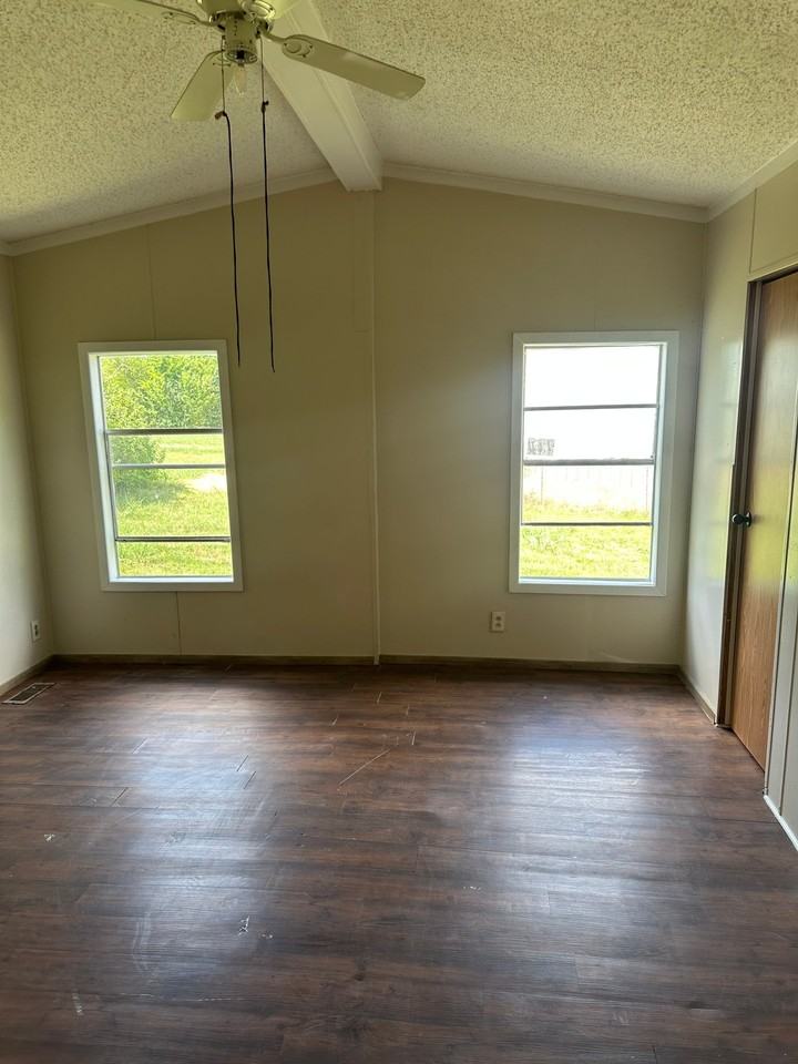 346 Crescent Creek Ln - Photo 5 of 9