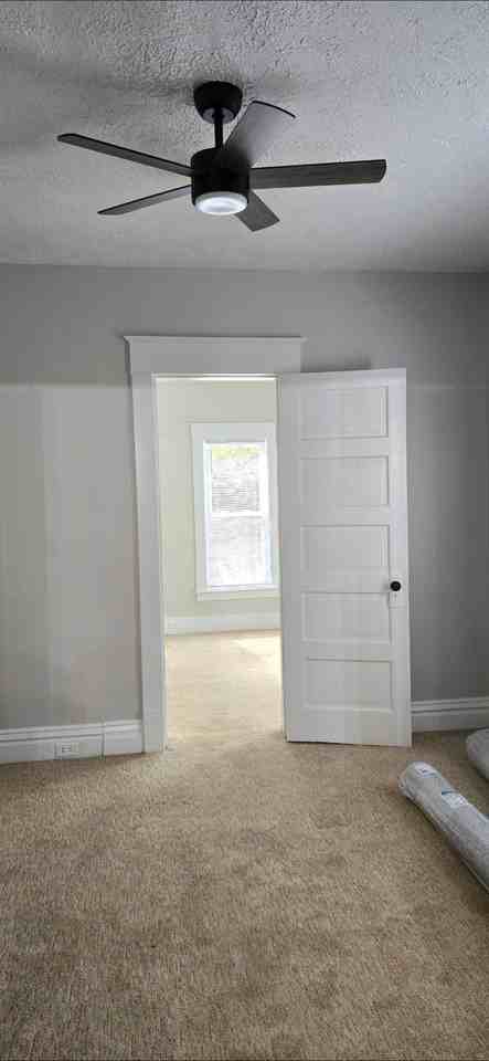 820 Cranberry St - Photo 4 of 12