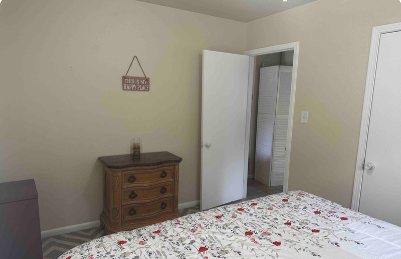 2053 Nw 36th Ave - Photo 3 of 11