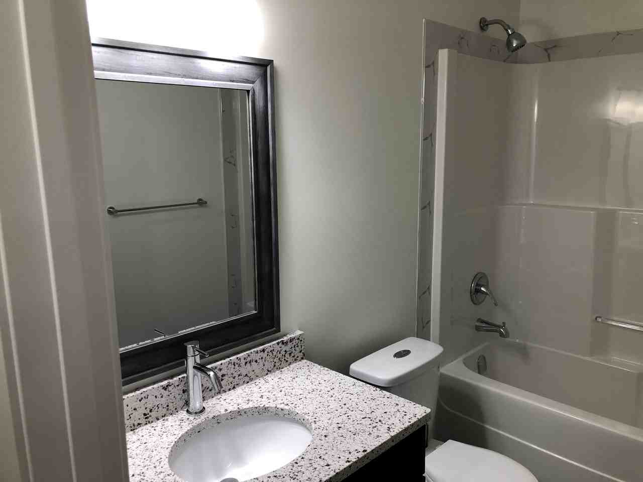 2 Bedroom | 1 Bathroom | Lower Unit 231 McArthur Crescent - Photo 6 of 23