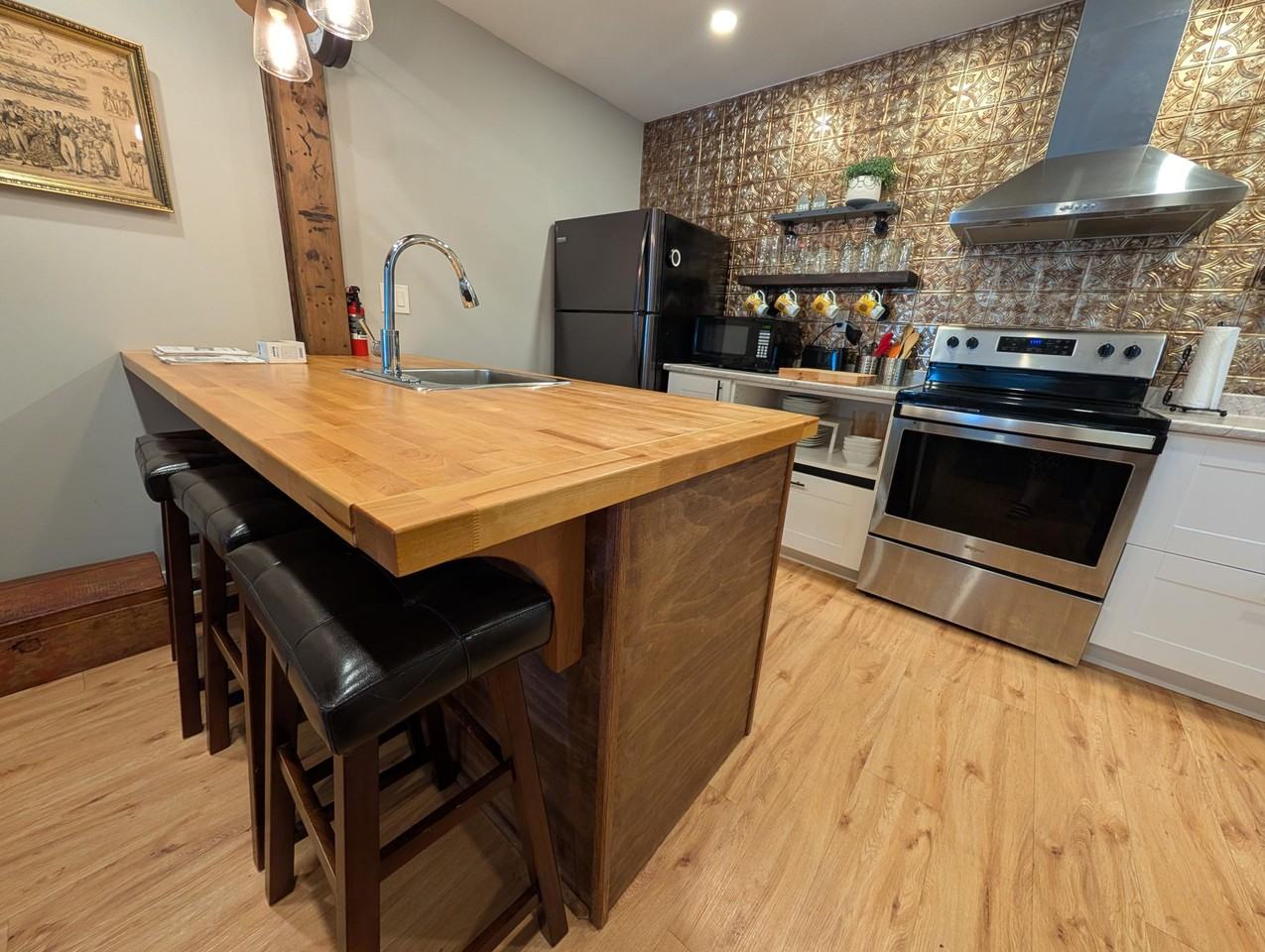 192 Adelaide Street - Photo 5 of 16