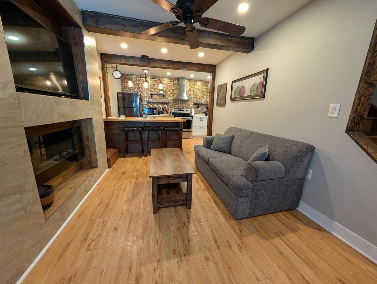192 Adelaide Street - Photo 7 of 16