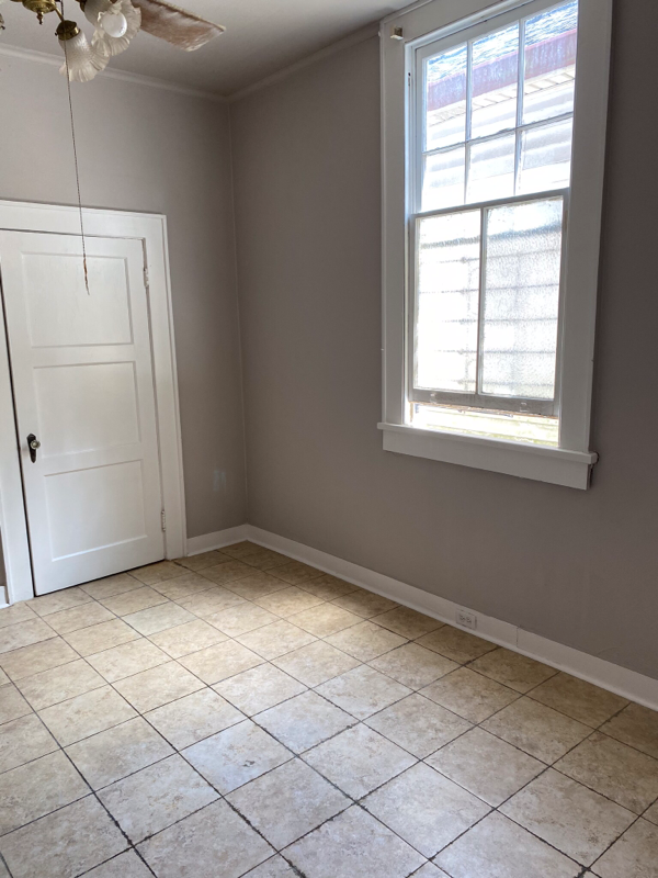 924 N Roman St - Photo 3 of 20