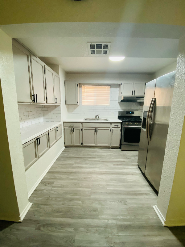 11055 Breeze Ct - Photo 4 of 19