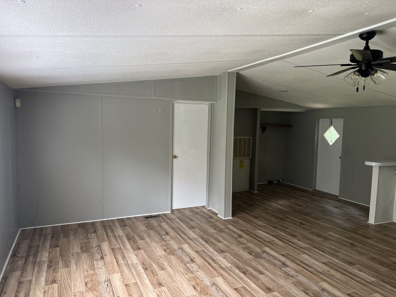 224 Oakland Dr - Photo 4 of 10