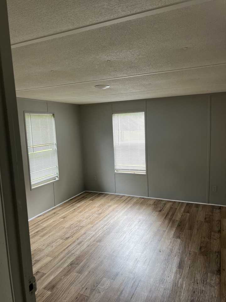 224 Oakland Dr - Photo 5 of 10