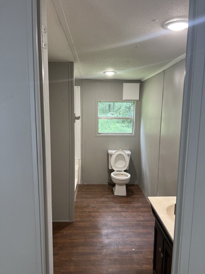 224 Oakland Dr - Photo 6 of 10