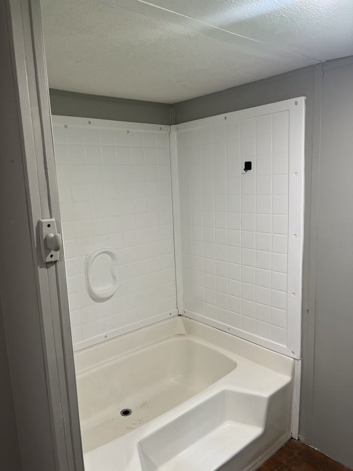 224 Oakland Dr - Photo 7 of 10