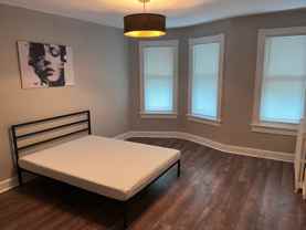 2042 N Fulton Ave - Photo 1 of 1