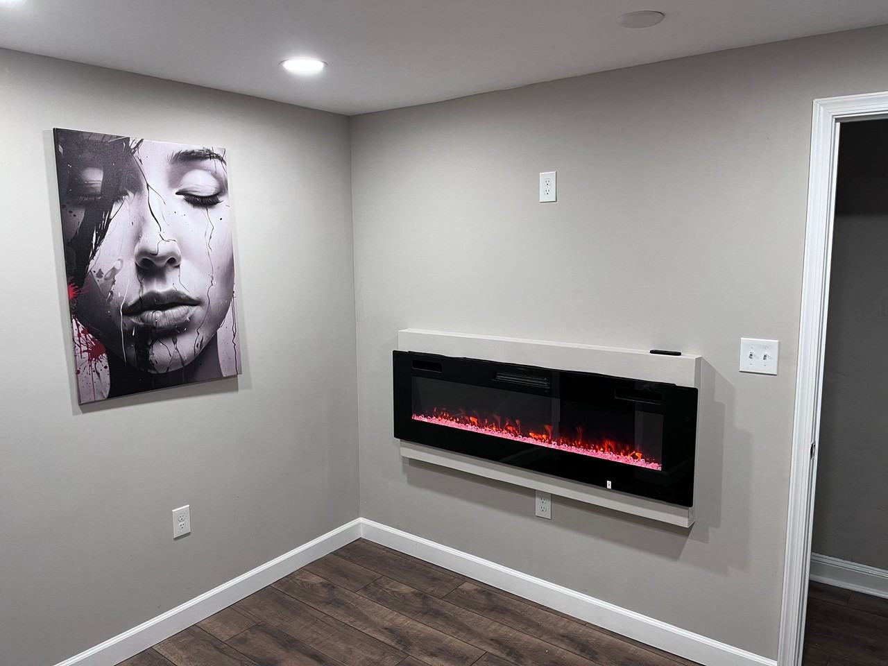 2042 N Fulton Ave - Photo 3 of 8