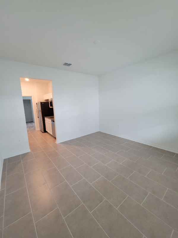 1 Magnolia Ave - Photo 3 of 7