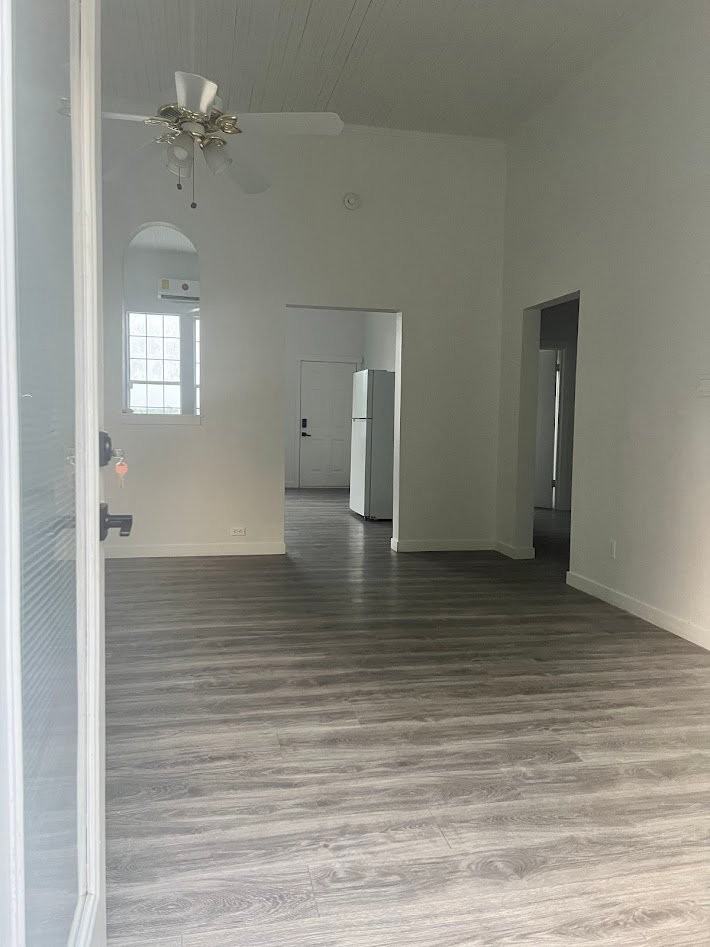 425 Weber Hoese Ln - Photo 3 of 14