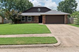 4604 S Ironwood Ave - Photo 1 of 1