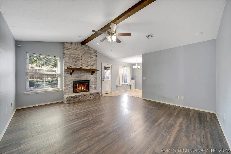 4604 S Ironwood Ave - Photo 2 of 40