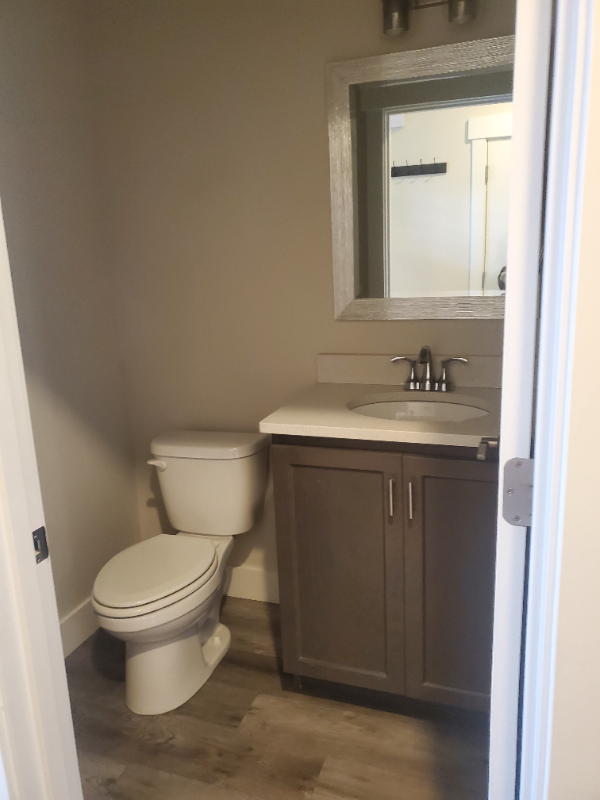 301 River Park Ave #201 - Photo 3 of 11