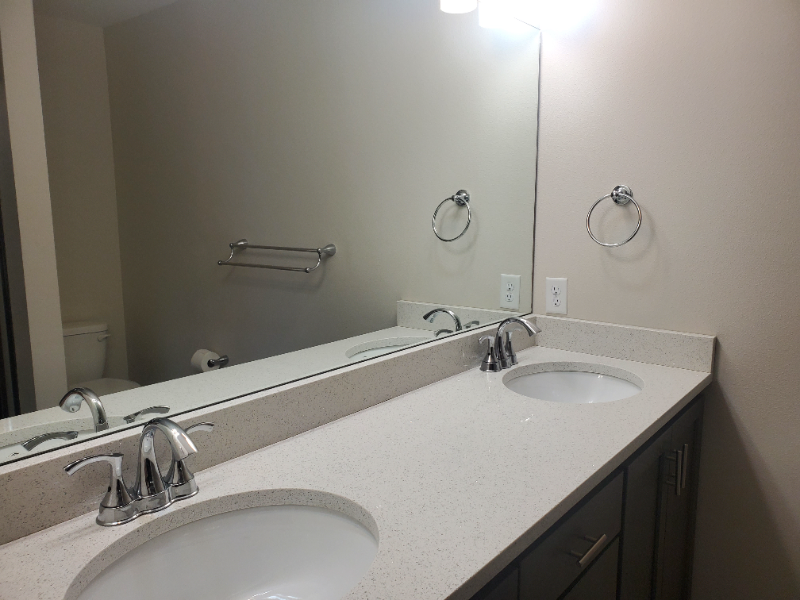 301 River Park Ave #201 - Photo 6 of 11