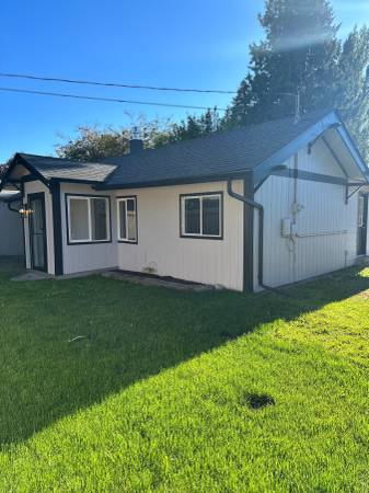 3309 Meridian St - Photo 3 of 16