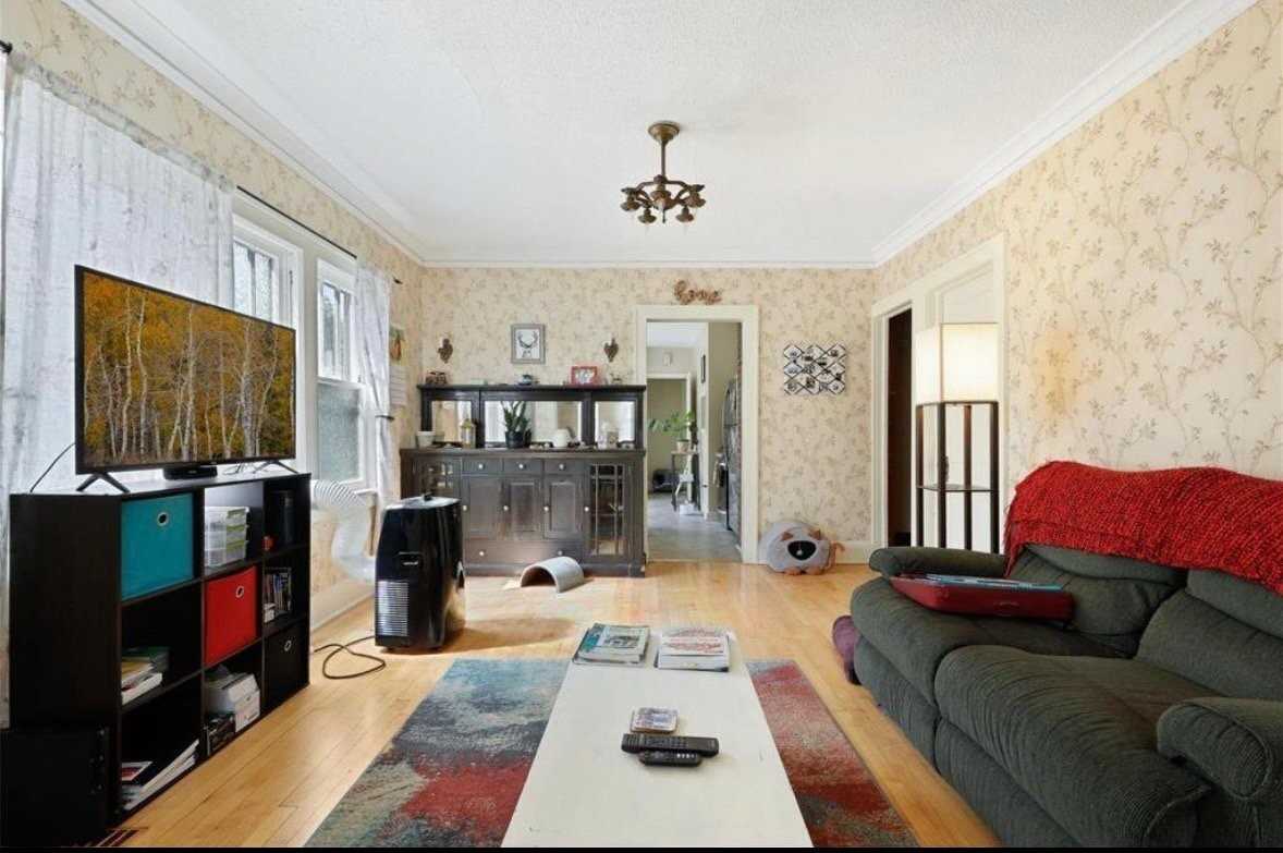 701 Sherwood Ave #701 - Photo 7 of 15