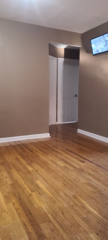1015 E 223rd St #2 - Photo 4 of 17