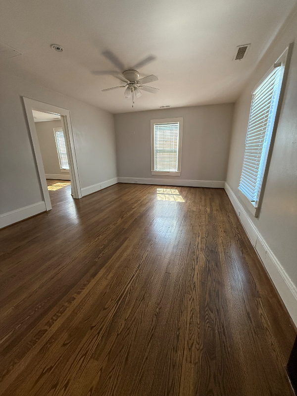 315 Hillcrest Dr - Photo 6 of 9