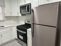 223 50th St #1A - Photo 1 of 1