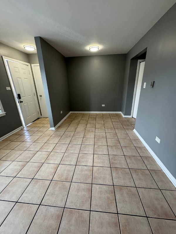 3110 W 59th St #2E - Photo 6 of 12